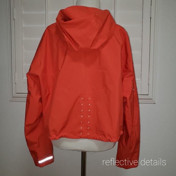 lululemon rain chaser jacket black - Picture 6 of 15